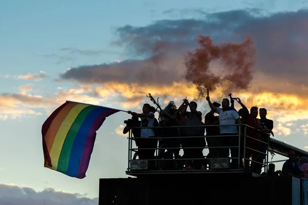 Militância partida: grupos rompem e Brasília terá duas paradas LGBT