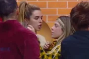 Ana Bruna Avila e Monica Fonseca bateram boca Ana Bruna Avila e Monica Fonseca bateram boca