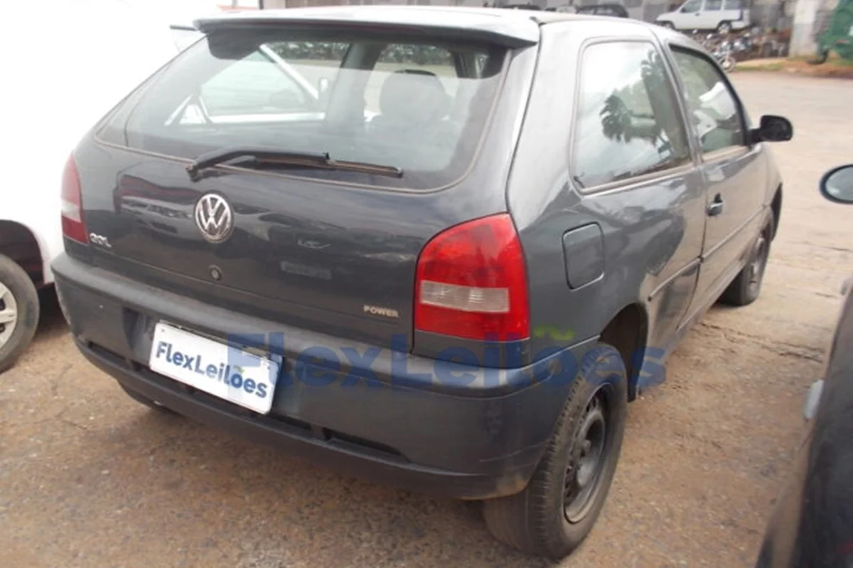 VW Gol 1.0 2003 R$ 1 mil VW Gol 1.0 2003 R$ 1 mil