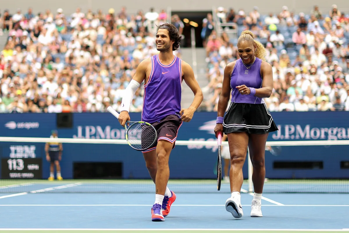 US Open: Alcaraz e Serena Williams vencem na estreia das duplas mistas - imagem 1 US Open: Alcaraz e Serena Williams vencem na estreia das duplas mistas - imagem 1