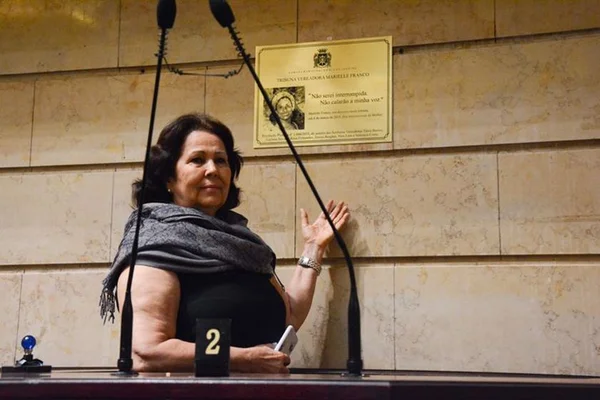 Tribuna da Câmara de Vereadores do Rio ganha nome de Marielle