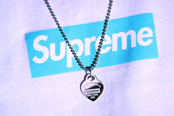 Supreme e Tiffany - Colaboração