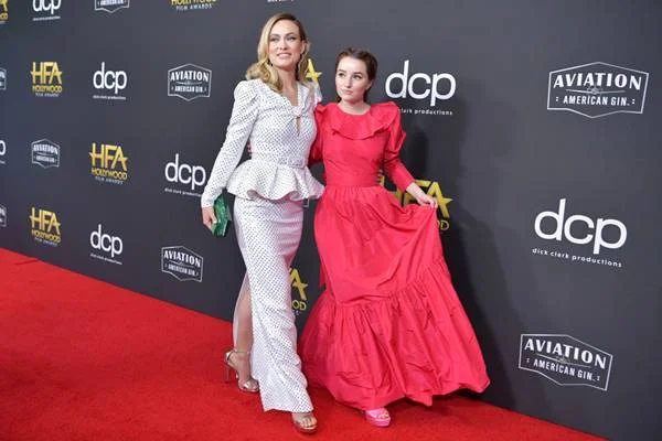 Olivia Wilde e Kaitlyn Dever Olivia Wilde e Kaitlyn Dever