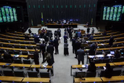 Votação de derrubada do decreto presidencial que reajustava o IOF, na Câmara dos Deputados