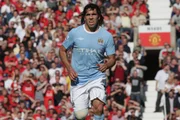 Tévez foi ao City após duas temporadas pelo United Tévez foi ao City após duas temporadas pelo United