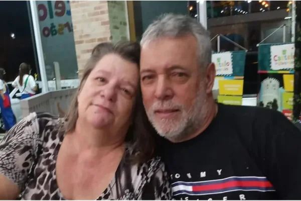 Imagem do casal que faleceu em Votorantim SP e teve casa invadida por ladroes - Metropoles