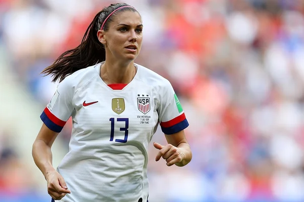 Craque da seleção americana feminina critica Cristiano Ronaldo
