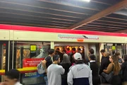 Greve da CPTM: metrô tem filas e lotação em dia de caos na zona leste - imagem 4 Greve da CPTM: metrô tem filas e lotação em dia de caos na zona leste - imagem 4