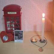 Giovanna mantém um pequeno altar em homenagem à Liam Payne Giovanna mantém um pequeno altar em homenagem à Liam Payne