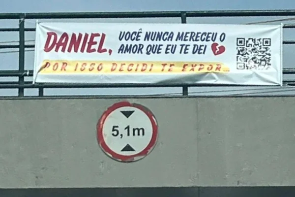 “Daniel, decidi te expor”: MC e Gloria Groove são multados por faixas