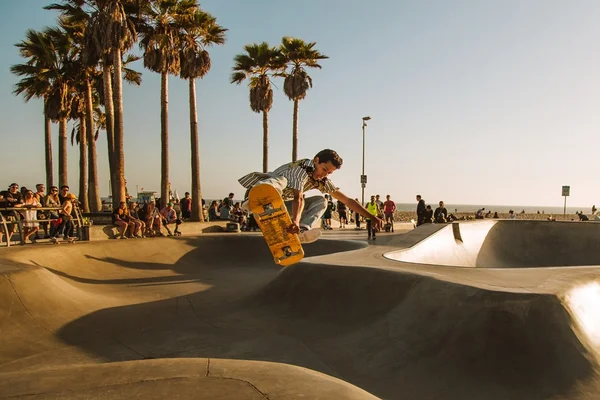 Breakdance, skate, escalada e surfe poderão entrar nos Jogos de 2024