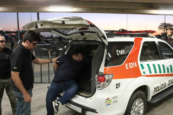 “Vocês demoraram”, disse homem que chantageava mulheres ao ser preso