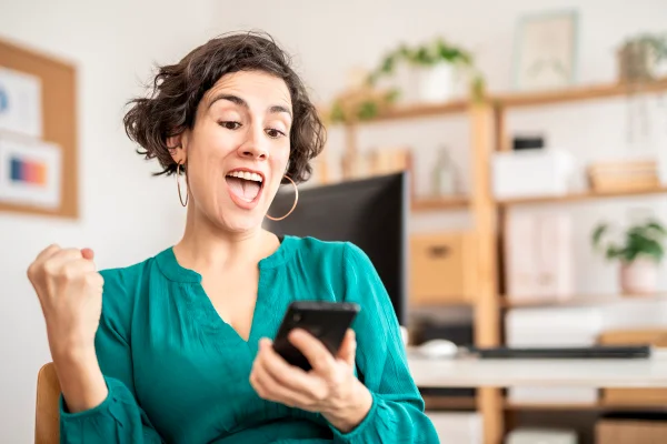 Por que mulher que ganhou R$ 440 milhões na loteria ficou sem o prêmio