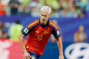 Seleção espanhola tenta transformar favoritismo em resultado diante de uma Arábia Saudita resistente Seleção espanhola tenta transformar favoritismo em resultado diante de uma Arábia Saudita resistente