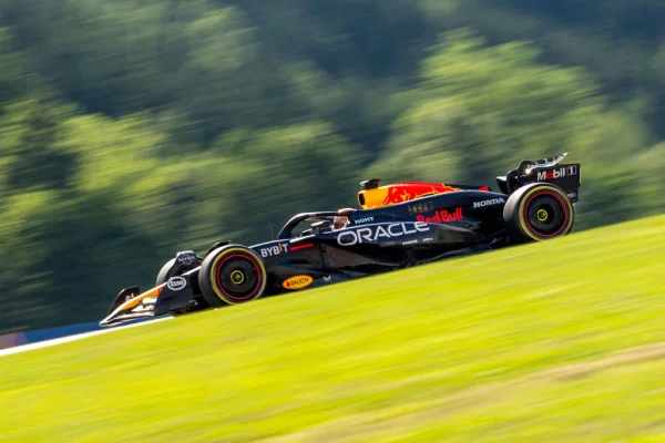 Max Verstappen, da Holanda durante o sprint qualifying para o GP da Áustria