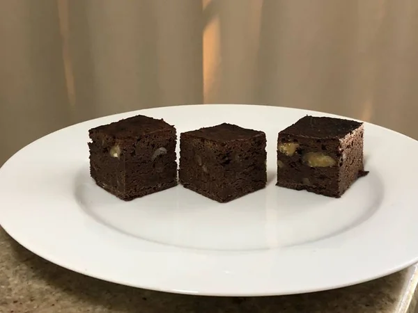 Cozinha de Solteiro: aprenda um brownie diferentão e gostoso