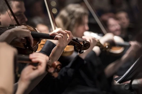 Além de ser relaxante, música clássica reduz dores e inflamações