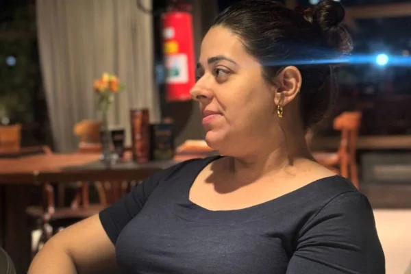 imagem colorida influencer juliana perdomo, que sogreu uma embolia amniótica - Metrópoles