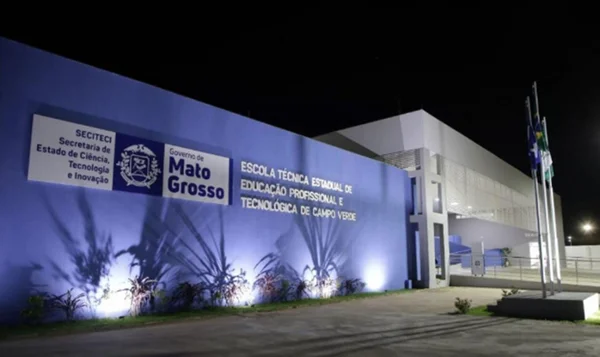 Imagem de escola técnica em MT