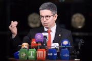 Líder do governo no Congresso Nacional, senador Randolfe Rodrigues