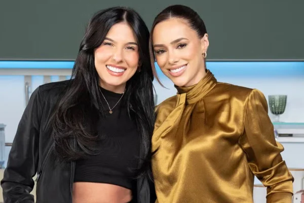 Foto colorida de Ana Castela e Bruna Biancardi - Metrópoles