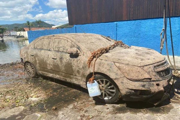 Corpo de empresário desaparecido é encontrado em carro no fundo de rio