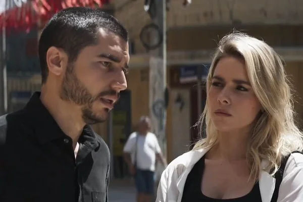 A Dona do Pedaço: Camilo acaba com sua carreira e ameaça Yohana