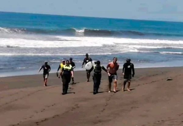 Surfista Noe Mar Mcgonagle detido