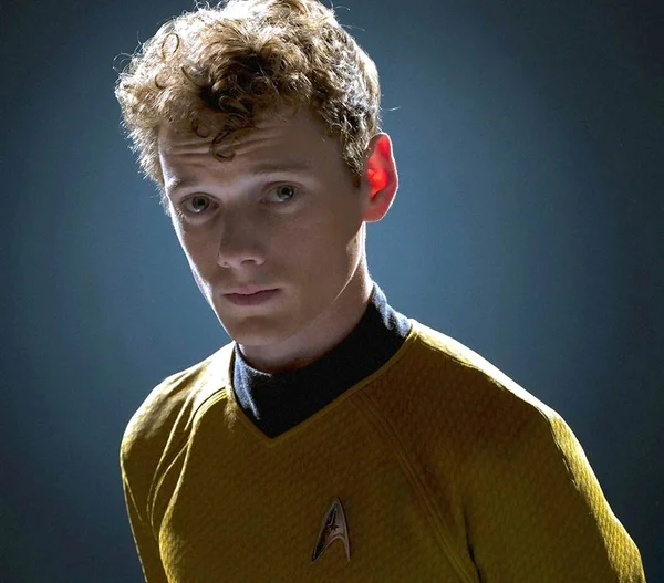 Anton Yelchin, ator dos novos “Star Trek”, morre aos 27 anos