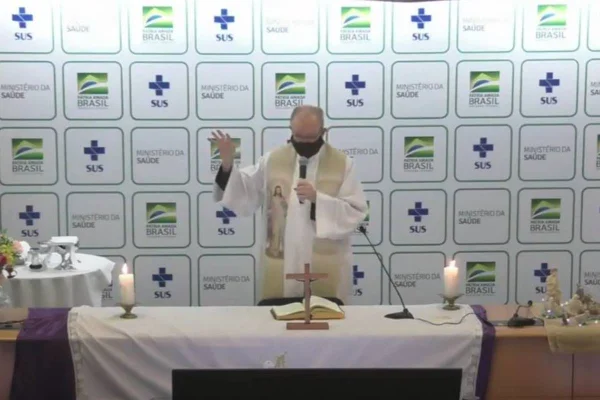Missa transmitida no canal institucional do Ministério da Saúde