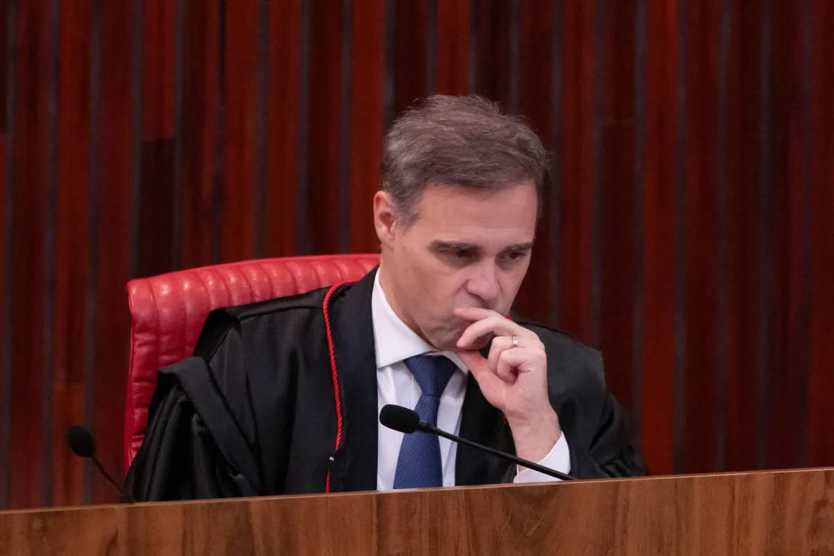 Mendonça vota por proibição de posts sobre Nossa Senhora: "Não é censura"