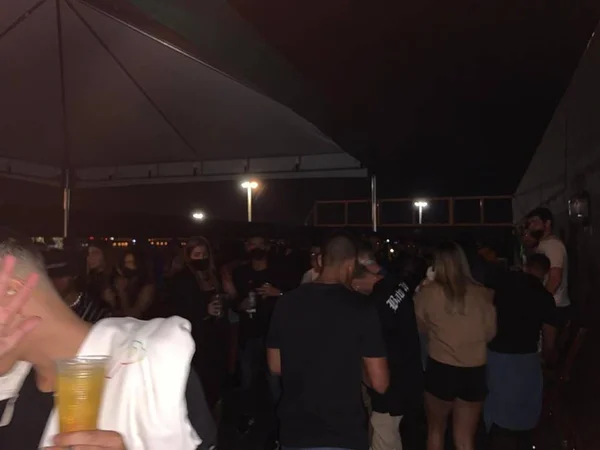 Bar na rola do Paranoá é interditado por aglomeração