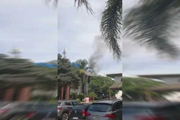 Bombeiros controlam princípio de incêndio em restaurante no Lago Sul