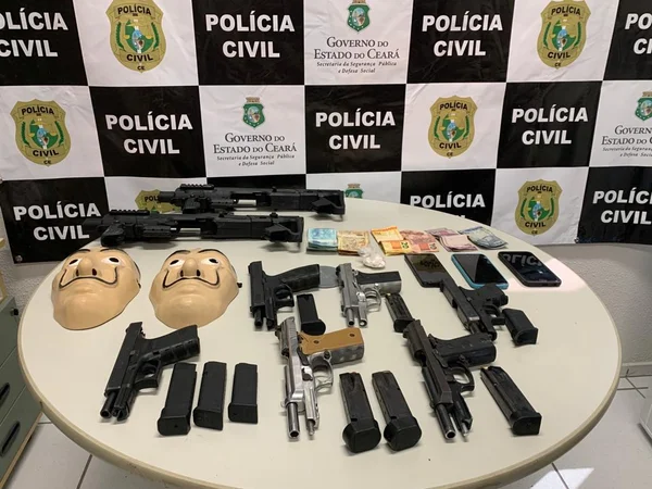 Vídeo: 10 pessoas são presas por chacina de que matou seis no Ceará