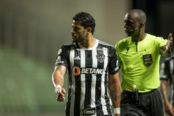 Hulk detona Luiz Henrique após empate: “Ganhou p*rra nenhuma”