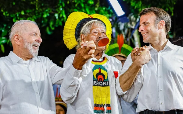 Cacique Raoni é internado na UTI em estado grave em Mato Grosso - destaque galeria Cacique Raoni é internado na UTI em estado grave em Mato Grosso - destaque galeria