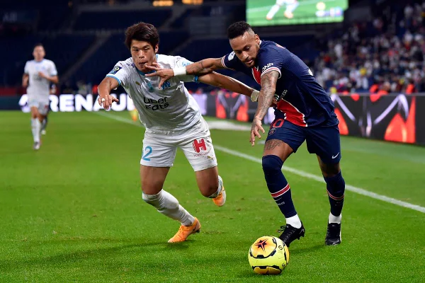Neymar e Hiroki Sakai