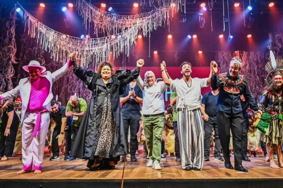 Matheus Sabbá esteve à frente da direção da ópera Onheama, apresentada no Festival Internacional de Música de Santa Catarina (Femusc) Matheus Sabbá esteve à frente da direção da ópera Onheama, apresentada no Festival Internacional de Música de Santa Catarina (Femusc)