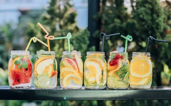 Unidos da coqueteleira: 7 drinques fáceis para fazer no Carnaval