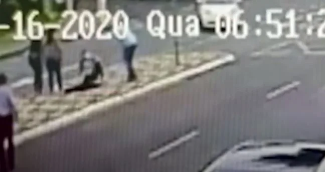 Câmeras registraram o momento Câmeras registraram o momento