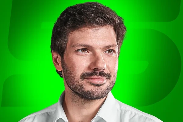 Imagem colorida de Tiago Amaral (PSD) - Metrópoles
