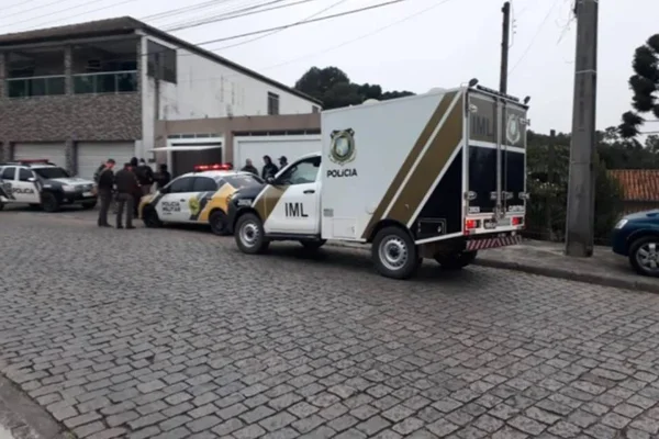 Carro do IML em Curitiba