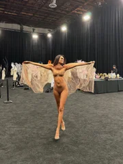 Gizele Oliveira Gizele Oliveira