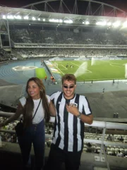 Patrícia Poeta e o filho, Felipe Poeta no Estádio Nilton Santos