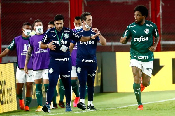 Abel Ferreira e Luiz Adriano