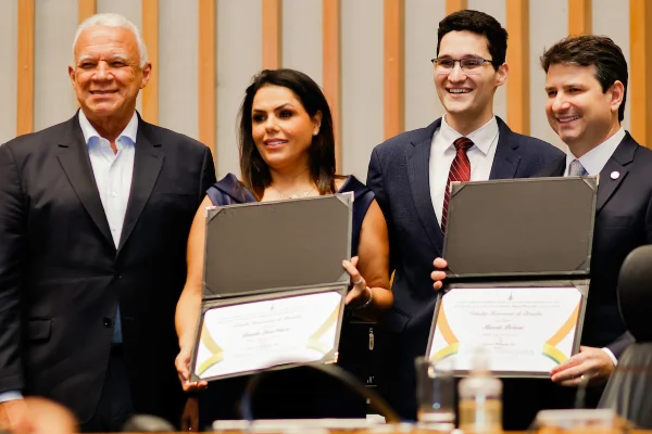 Título de Cidadão Honorário para Marcelo e Daniela Perboni - Metrópoles