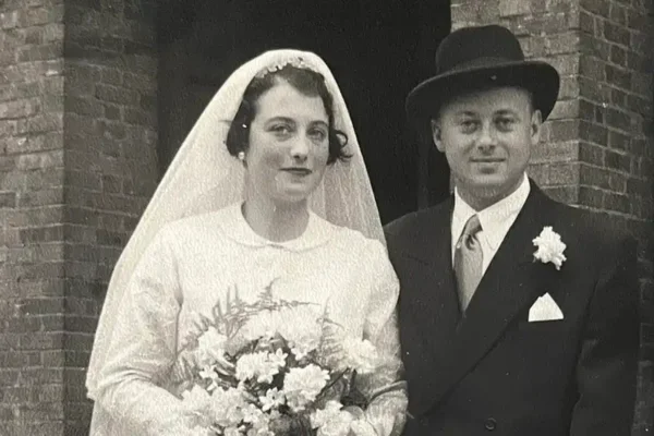 Imagem colorida, Nanette e seu marido - Metrópoles
