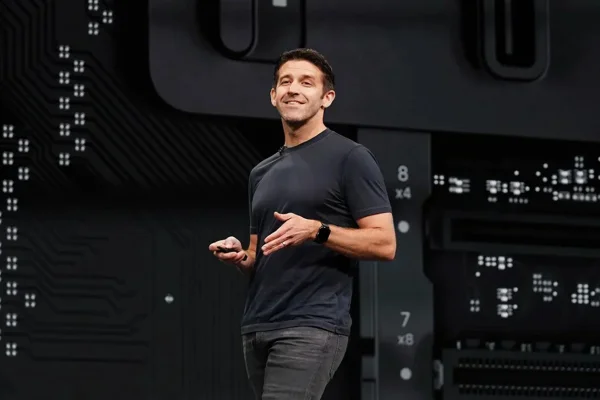 Imagem de John Ternus, novo CEO da Apple - Metrópoles