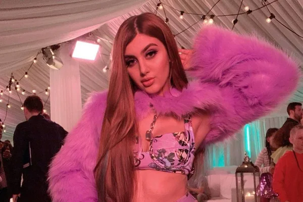 Sofia Oliveira: a participante brasileira do X Factor: Celebrity