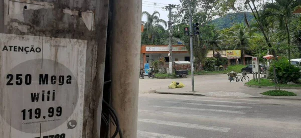 Traficantes proíbem empresa de internet de atender moradores no RJ